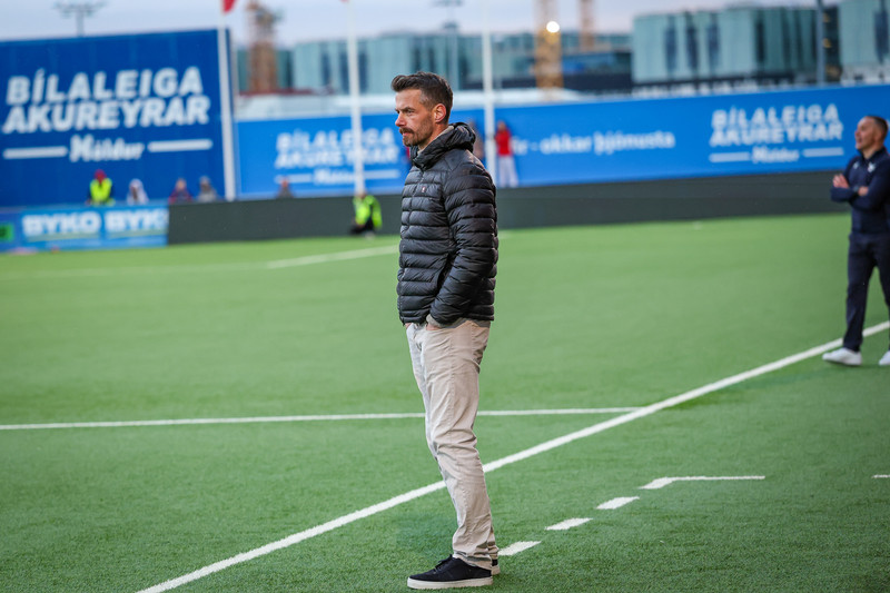 Sölvi Geir er þjálfari Víkings.