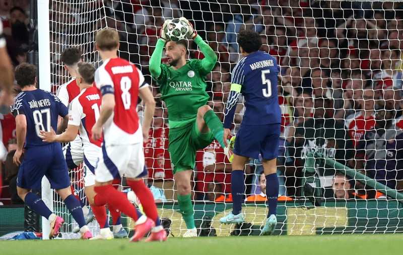 Gianluigi Donnarumma átti nokkrar góðar vörslur