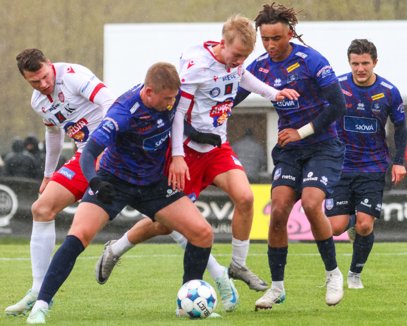 Myndaveisla: Þór vann Leikni í allskonar veðri