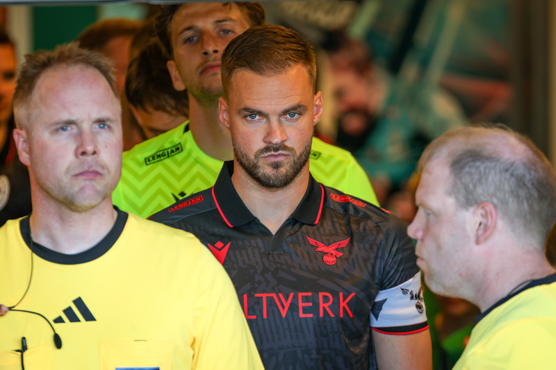 Hólmar Örn leggur skóna á hilluna (Staðfest)