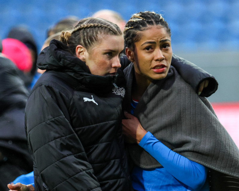 Karólína Lea Vilhjálmsdóttir og Sveindís Jane Jónsdóttir.