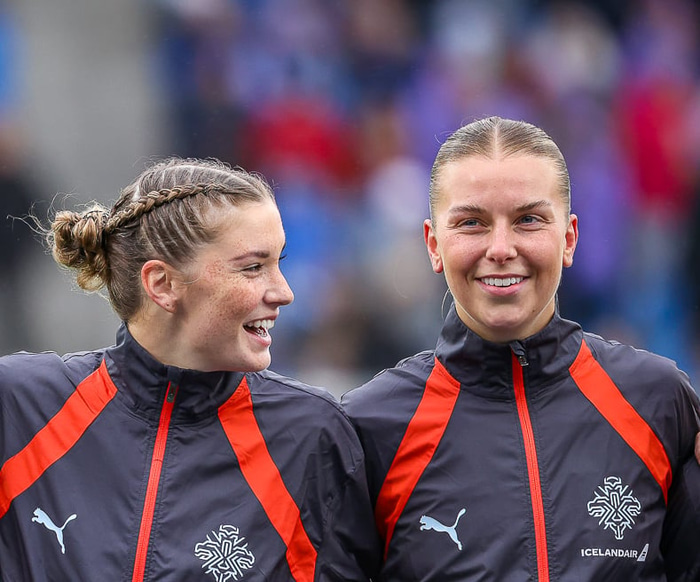 Karólína Lea og Diljá.