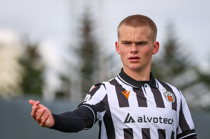 Jóhannes Kristinn Bjarnason.