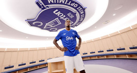 England: Aston Villa tapaði á heimavelli