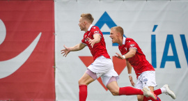 Sjáðu mörkin: Rautt og slysaleg mistök á ögurstundu...