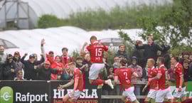 Valur dregur lið sitt úr Bose-bikarnum