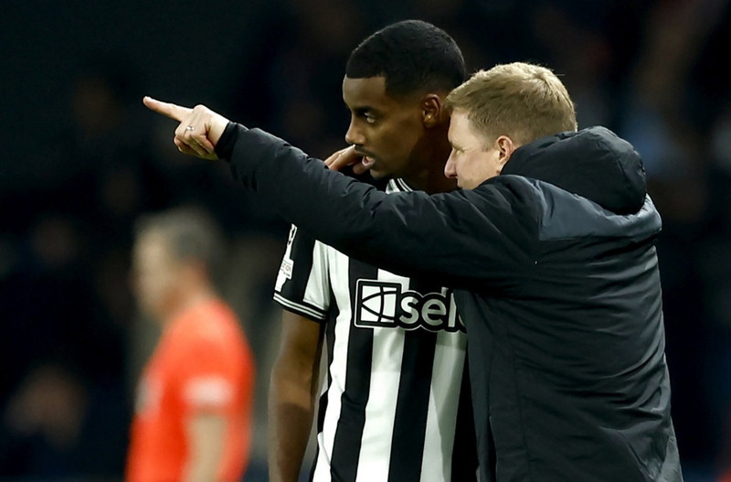 Howe: Getum ekki haft Isak í kringum liðið