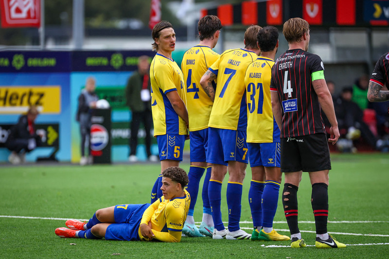 Stuðningsmenn Bröndby kalla eftir höfði þjálfarans - „Afhroð á eldfjallaeyjunni“