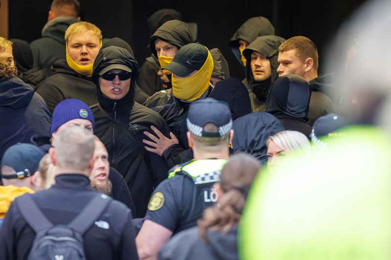 Stuðningsmenn Bröndby voru til vandræða á fyrri leiknum.