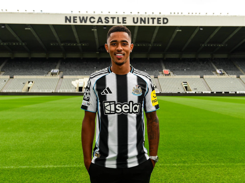 Jacob Ramsey til Newcastle (Staðfest)