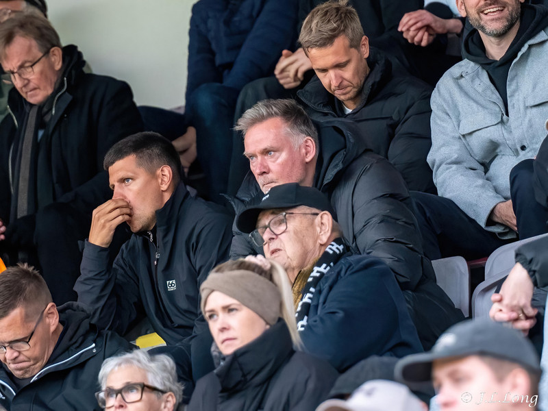 Heimir Guðjónsson, þjálfari FH, tók út leikbann.
