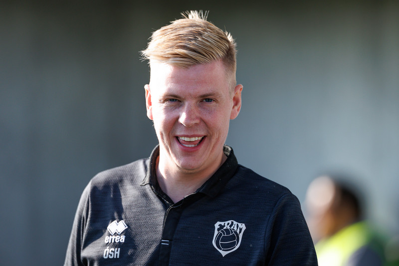 Óskar Smári var með tvo hárrétta í gær og er að stinga af í þessari keppni.