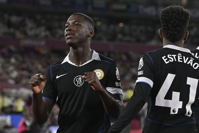 Byrjunarlið Chelsea og Man City: Lítlu breytt eftir bikarsigra