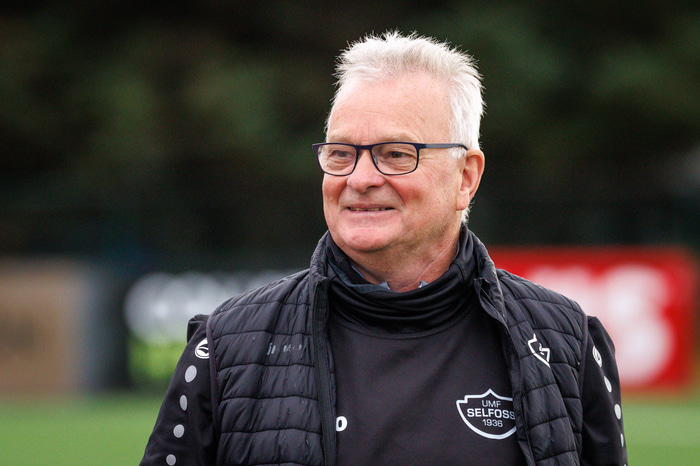 Bjarni Jó var undsvekktur með sína menn í fyrri hálfleik