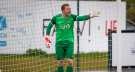 Mjólkurbikarinn: Markvörður Þróttar hetjan í Eyjum