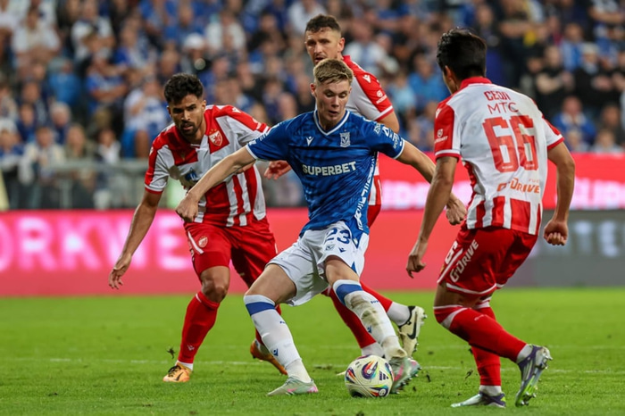 Gísli Gottskálk Þórðarson í leik með Lech Poznan.