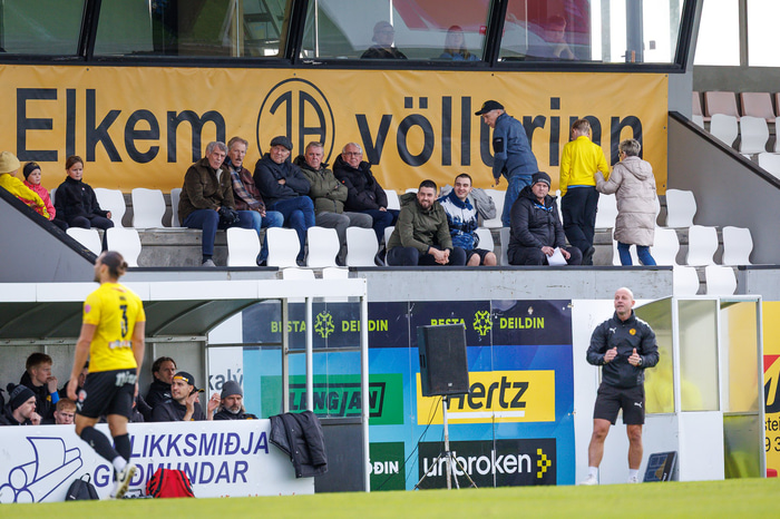 3-0 tap í gær og stigin upp í toppsætið eru sjö.