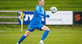 Útskýrir hvernig hann komst upp úr dimmum dal -...