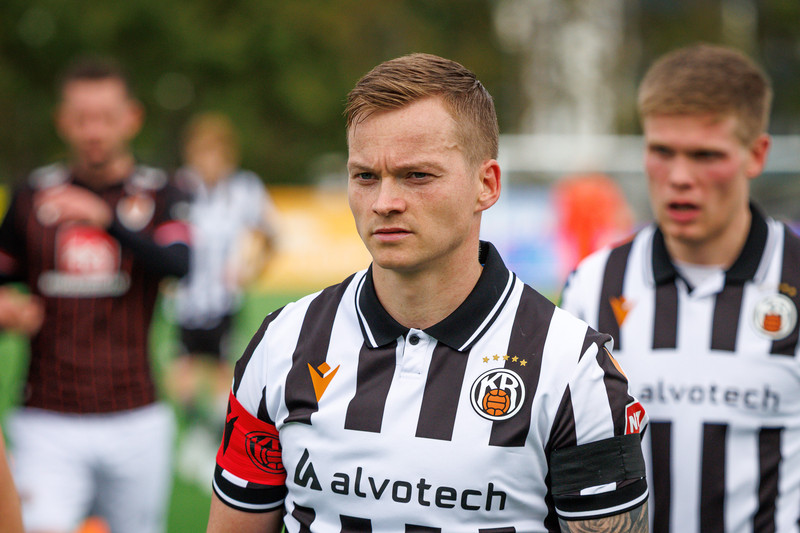 Aron dró sig úr hópnum: Ákvað að taka enga sénsa
