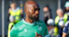 Tvísýnt með Oumar Diouck - Með rifu í krossbandi og...