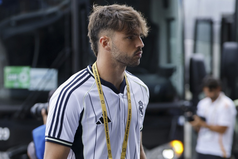 Liverpool hefur verið orðað við Asencio.