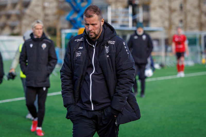 Baldvin Jón Hallgrímsson og Baldur Sigurðsson stýra pallborðsumræðum fyrir leik.