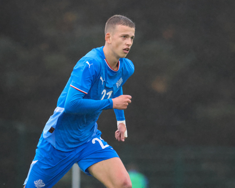 Myndaveisla: Jói Bjarna tryggði U21 fyrsta sigurinn