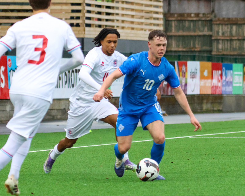 Myndaveisla: Jói Bjarna tryggði U21 fyrsta sigurinn