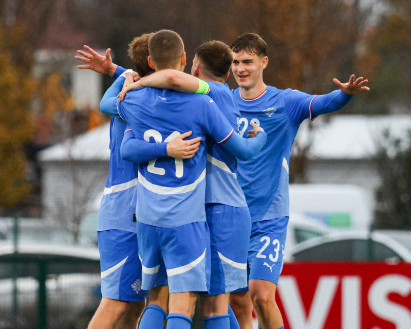 Myndaveisla: Jói Bjarna tryggði U21 fyrsta sigurinn