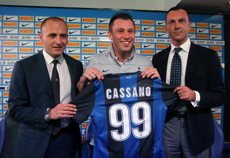 Ausilio myndaður ásamt Antonio Cassano þegar hann var fenginn til Inter sumarið 2012.