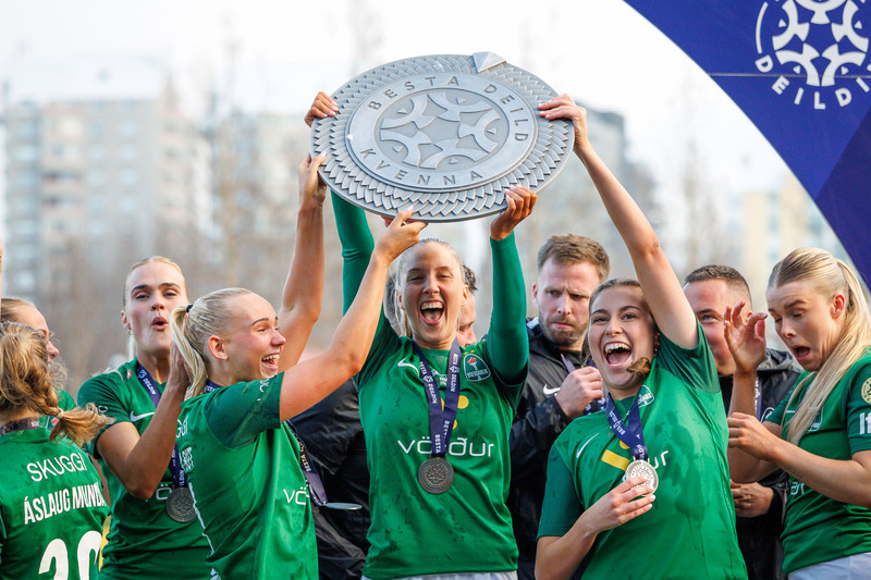 Birta Georgs til Genoa (Staðfest) - Kærastinn í karlaliðinu