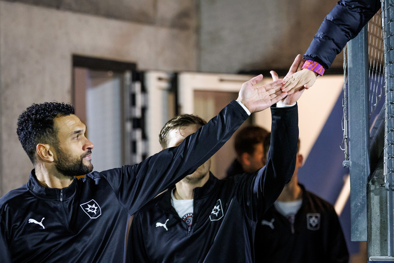 Caulker var spilandi aðstoðarþjálfari Stjörnunnar í sumar.
