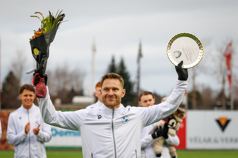 Matthías Vilhjálmsson hefur lagt skóna á hilluna.