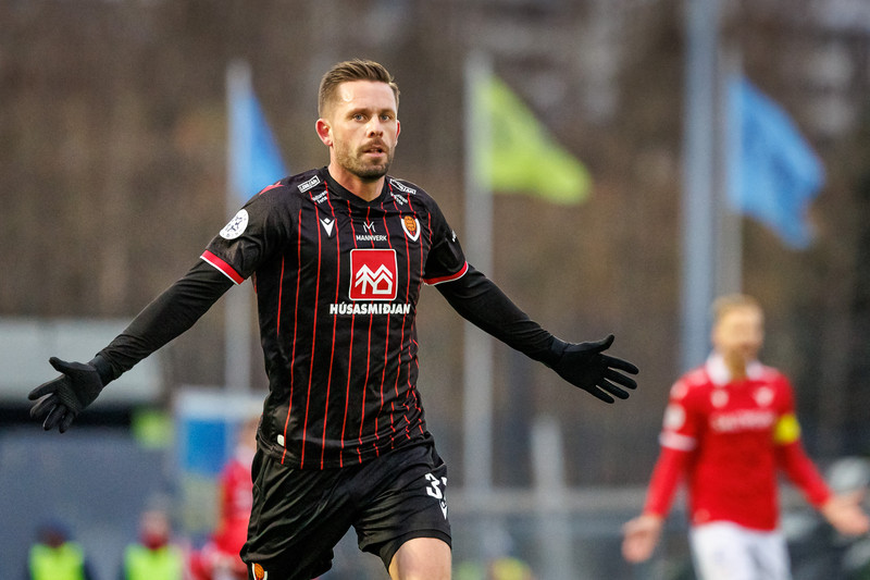 Arnar: Langar virkilega að velja Gylfa en forsendurnar þurfa að vera réttar