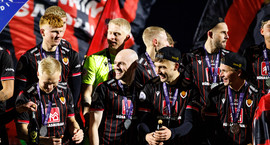 Ísland í dag - meistarar meistaranna og Mjólkurbikarinn