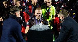 Ekroth orðaður við heimför til Svíþjóðar -...