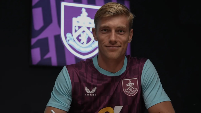 Zian Flemming skoraði geggjað mark fyrir Burnley