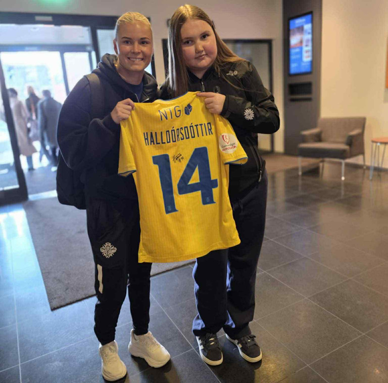 Hafrún Rakel framlengir í Bröndby