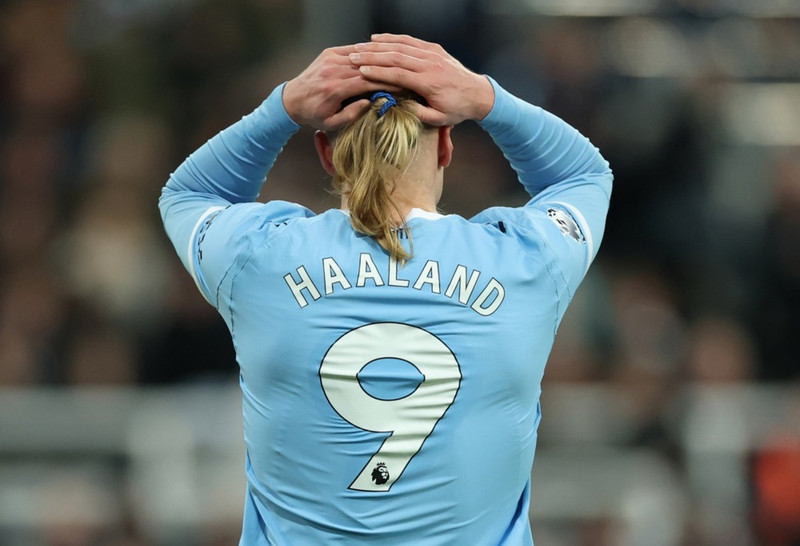 England: Arsenal getur náð átta stiga forystu - Semenyo kvaddi með dramatísku sigurmarki