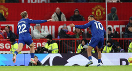 Everton skrifaði söguna á Old Trafford