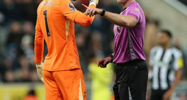 „Víti í öllum leikjum ef þú ætlar að dæma á...