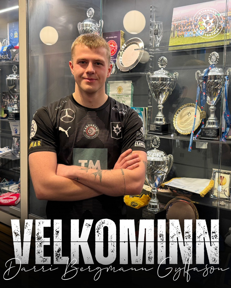 Gerir þriggja ára samning í Garðabæ.