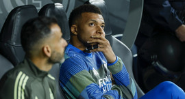 Mbappe gat ekki spilað þó hann hafi verið á bekknum