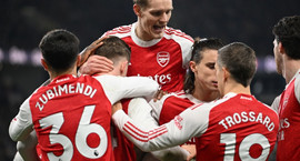 England: Arsenal aftur á toppinn - Leeds fór létt með...