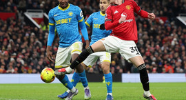 Sonur Fletcher kallaði andstæðing hommastrák og fékk...