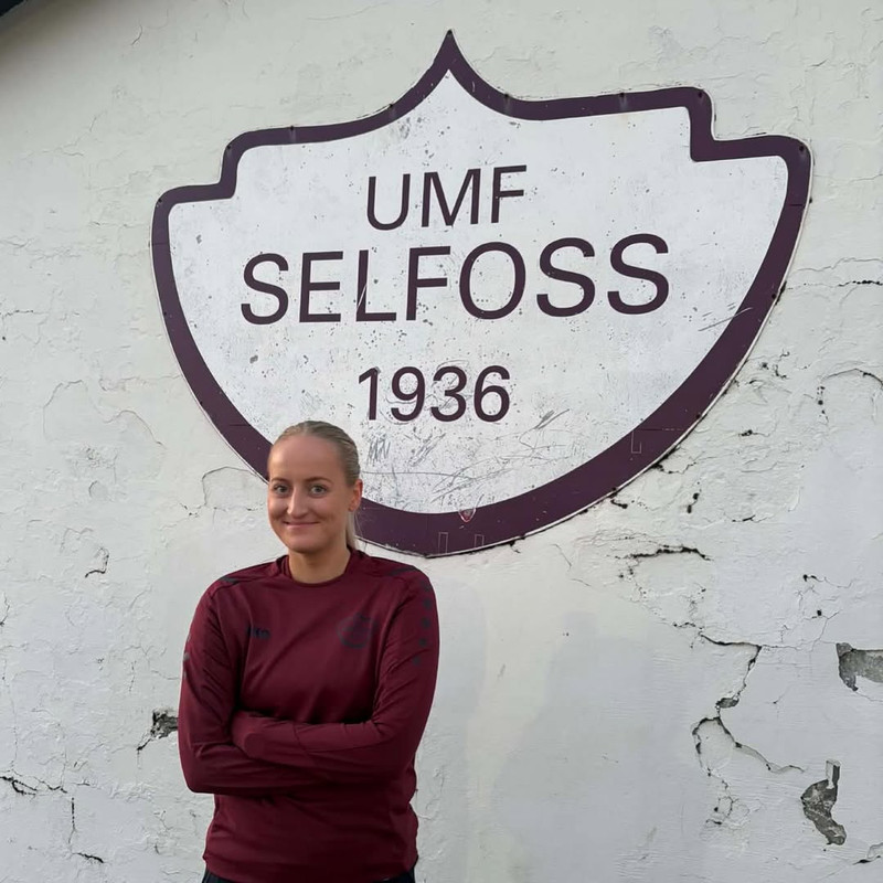 Andrea Katrín skrifar undir á Selfossi (Staðfest)