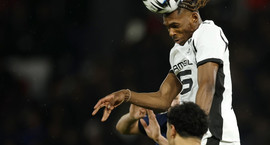 Merson: Óskiljanlegt að Liverpool ætlar ekki að taka...