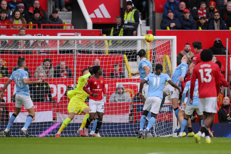 England: Man Utd fór illa með Man City