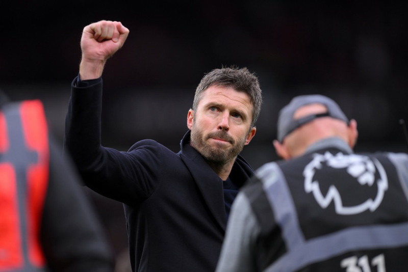 Carrick fær starfið til frambúðar