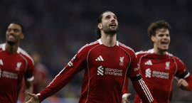 Meistaradeildin: Liverpool með annan fótinn í 16-liða...